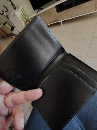 Cartera Montblanc Negra, con defectos ver fotos.