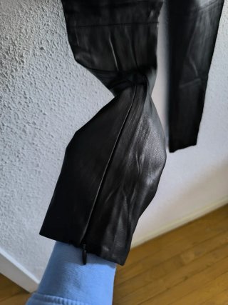 Pantalones Zara efecto piel negros