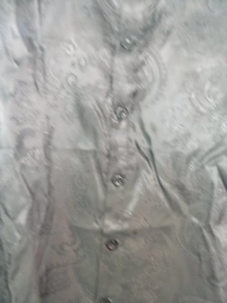 Camisa negra joven con dibujos Talla L