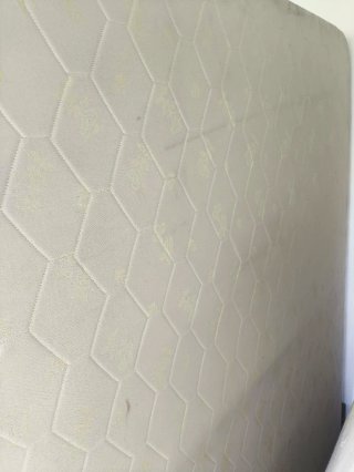 Colchón Matrimonial Tela con somier