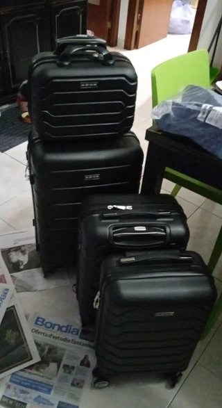 Pack 4 maletas MI-O-MI-XA con ruedas y cerradura