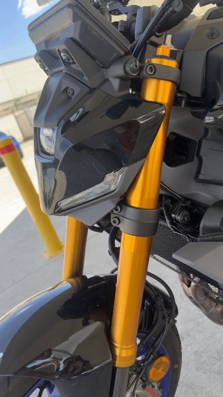 YAMAHA MT 09 SP V4 Negra/Dorada