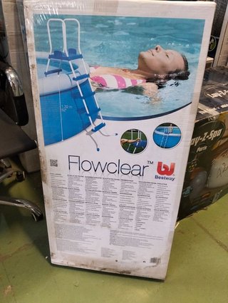 Escalera para piscina desmontable 132 cm Bestway