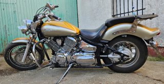 Yamaha XVS 1100 Custom - Moto Cruiser
