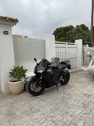 Honda CBR 600RR Negra - Muy cuidada