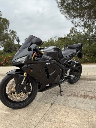 Honda CBR 600RR Negra - Muy cuidada