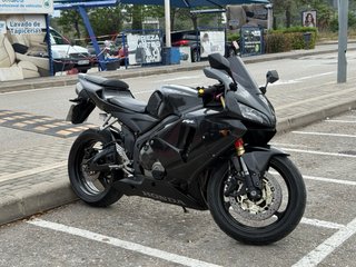 Honda CBR 600RR Negra - Muy cuidada