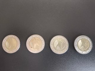Lote de monedas variadas.