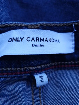 Pantalón vaquero pitillo Only Carmakoma T.46