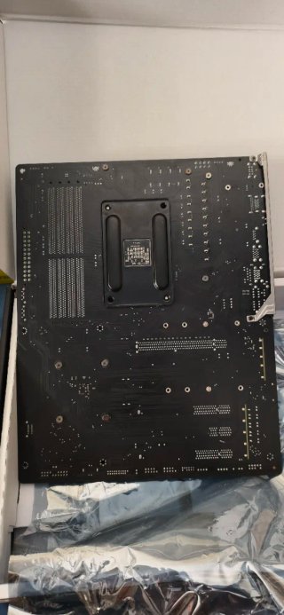 Placa base AMD Gigabyte B550 AORUS ELITE V2 AM4