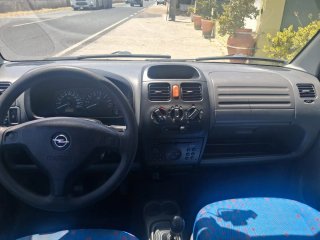 Opel Agila 2000