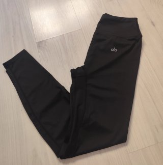 Conjunto Alo Yoga Negro