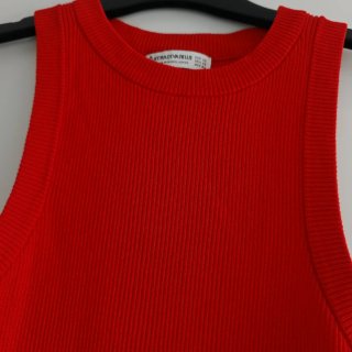 Top rojo elástico Stradivarius Talla XS