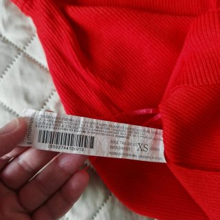 Top rojo elástico Stradivarius Talla XS