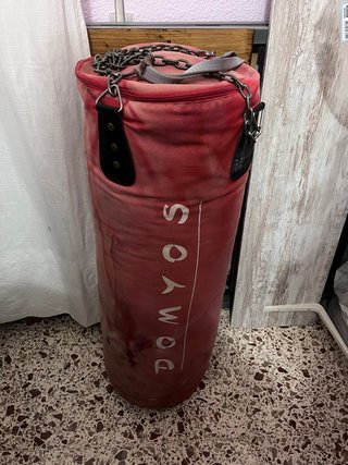 Saco de boxeo DOMYOS rojo