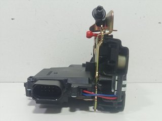 Cerradura puerta delantera izquierda audi a4 berl
