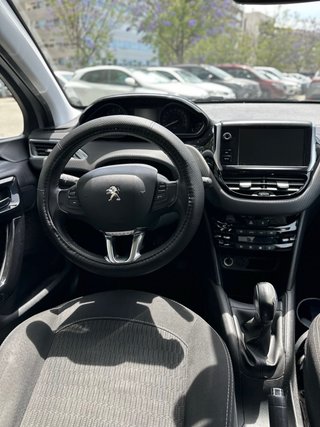 Peugeot 208 2017