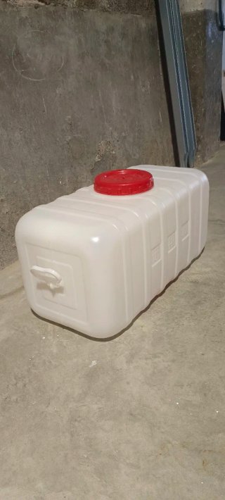 Depósito agua 80L cuadrado