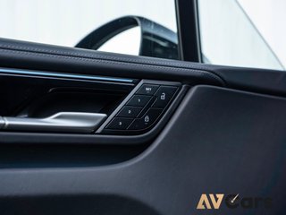 Porsche Macan 2025