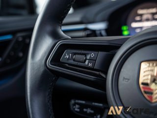 Porsche Macan 2025