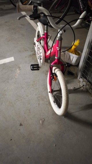 Bicicleta infantil rosa Dolly