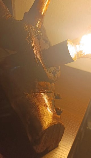 Lámpara de diseño madera