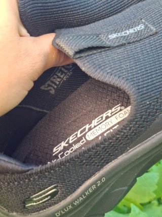 Zapatillas Skechers D'Lux Walker 2.0 Negras