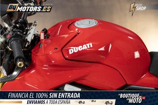 DUCATI Streetfighter V4S POCOS KM * EVOTECH * OHLINS * BREMBO *