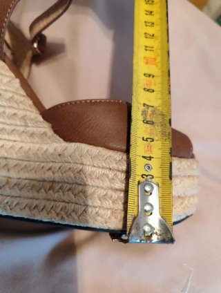 Sandalias cuña Andrés Machado marrones talla 33