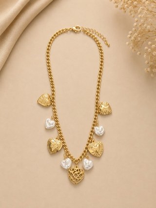 Collar Corazones Dorados y Perlas