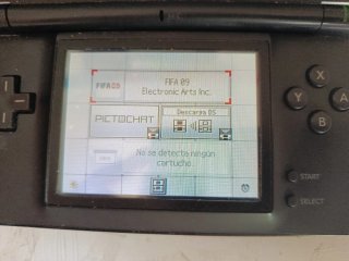 Nintendo DS Lite Roja + FIFA 09