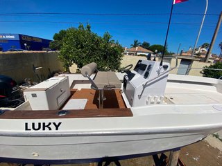 Embarcación LUKY Laguna 21