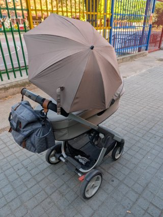 Carrito Stokke Crusi. Silla y capazo