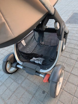 Carrito Stokke Crusi. Silla y capazo