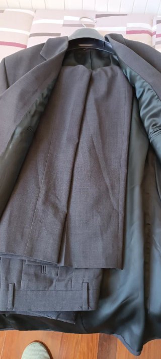 Traje Gris Americana y Pantalón Talla L