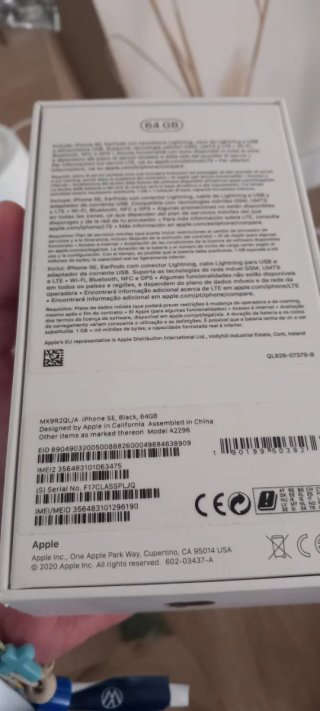 iPhone SE 64GB