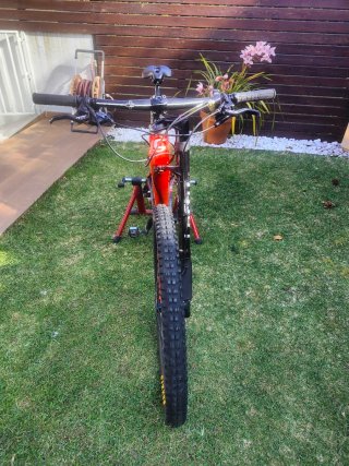 Bicicleta MTB Cannondale Roja