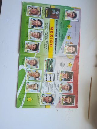 Álbum Panini Mundial USA 94 incompleto + 150 cromo