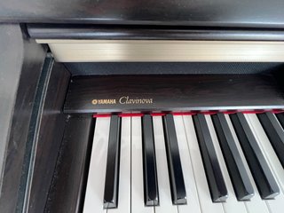 Piano Digital Yamaha Clavinova CLP-120