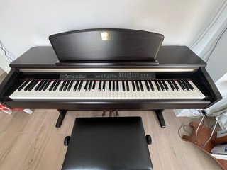 Piano Digital Yamaha Clavinova CLP-120