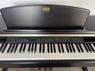 Piano Digital Yamaha Clavinova CLP-120