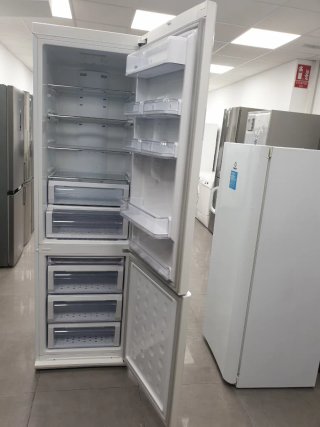 Nevera Samsung 200x60cm A+ garantía y transporte