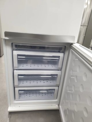 Nevera Samsung 200x60cm A+ garantía y transporte