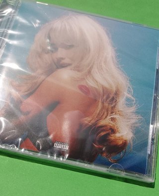 Sabrina Carpenter Short N' Sweet Deluxe CD