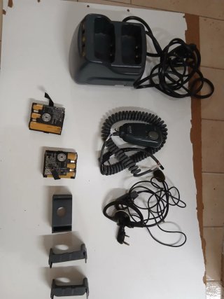9 Walkie Talkies Kenwood
