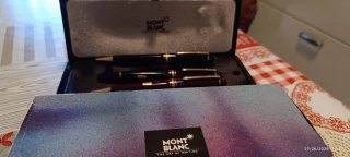 Set 2  Penne Montblanc e 1 evidenziatore