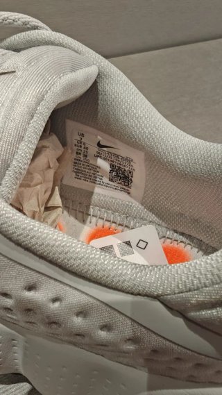 Nike Mind 002