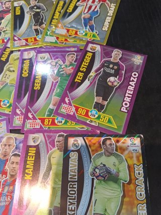 Lote 12 Cromos Adrenalyn 16-17