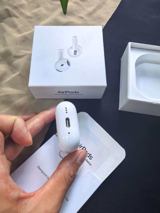 Auriculares Apple AirPods 4 ANC Blancos