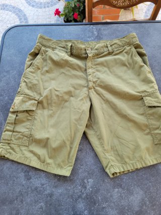Bermudas Beytom's Verde Talla 46